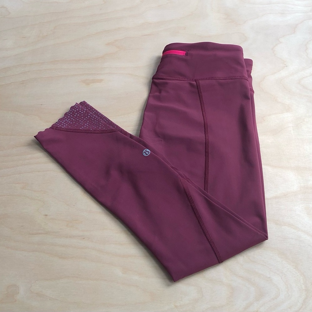 Lululemon Dark Red Crop Leggings 23 Inseam Athlesure Sport Womens Size 6.